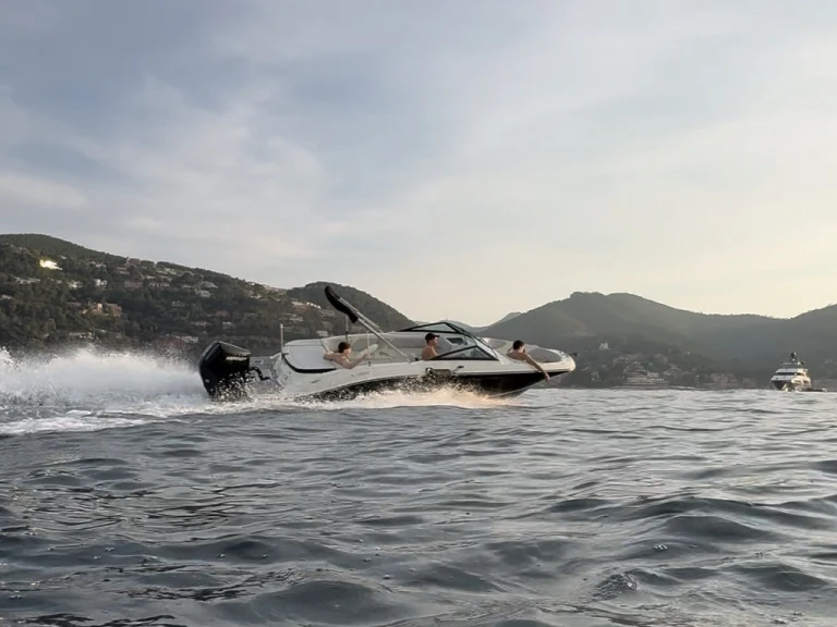 Motorboot mieten in Mandelieu-la-Napoule - Sea Ray SPX 210 OB