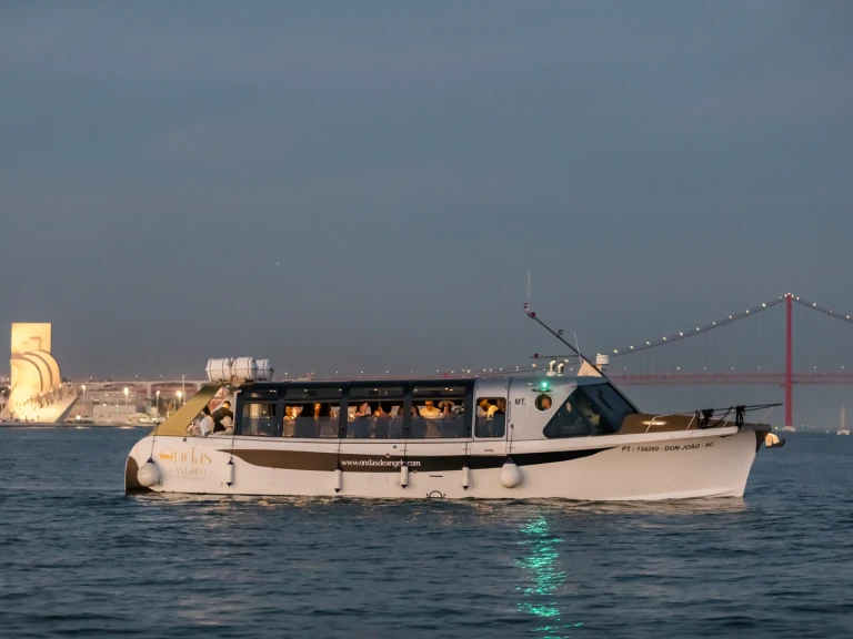 Motorboot mieten in Lissabon zum besten Preis