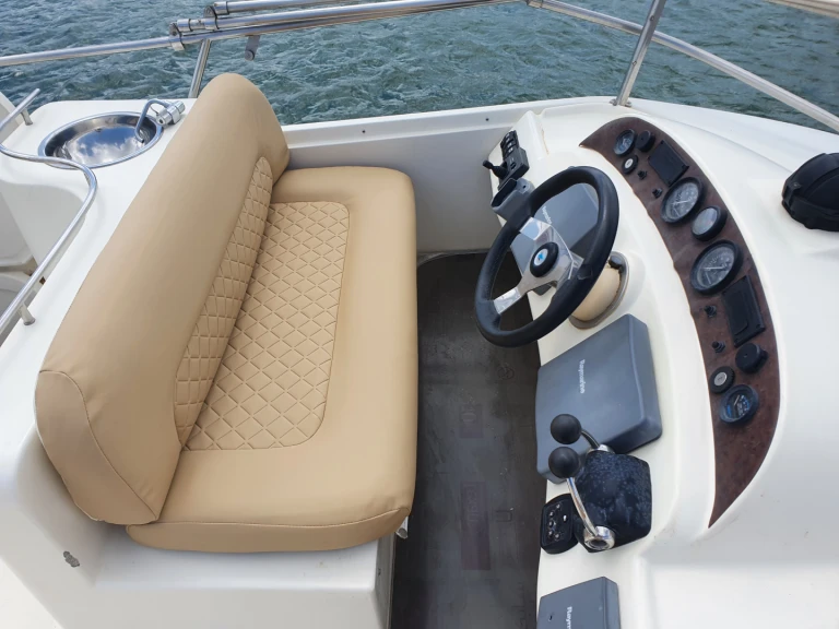 Bootsverleih Doqueve Majestic 46 Fly Marbella Samboat