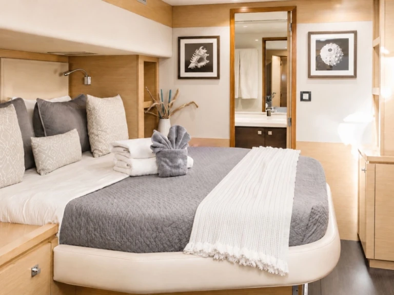 Ein Fountaine Pajot ODYSSEA mieten in Road Town