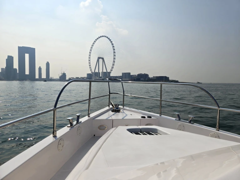Boot mieten Dubai Marina günstig custom
