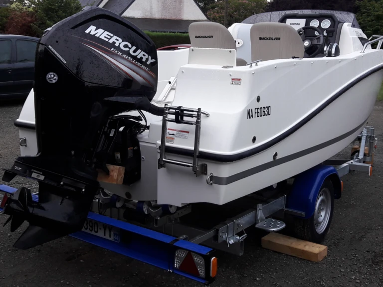 Ein Quicksilver Activ 505 Cabin mieten in Nort-sur-Erdre