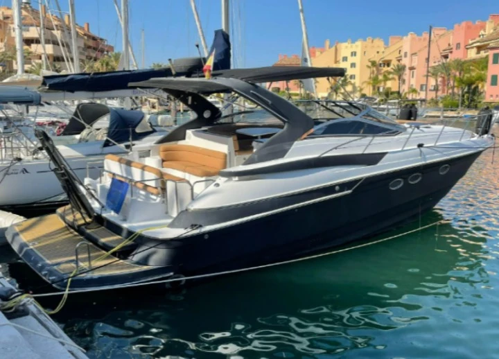 Motorboot mieten in Puerto Sotogrande zum besten Preis