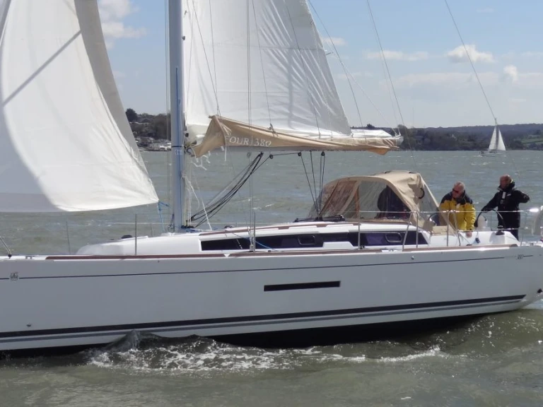 Segelboot mit oder ohne Skipper Dufour mieten in Hamble-le-Rice