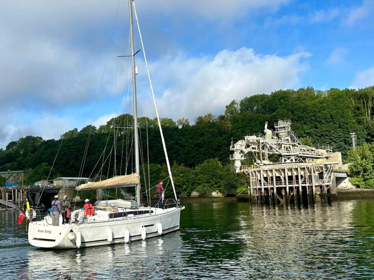 Ein Dufour Dufour 380 Grand Large mieten in Hamble-le-Rice