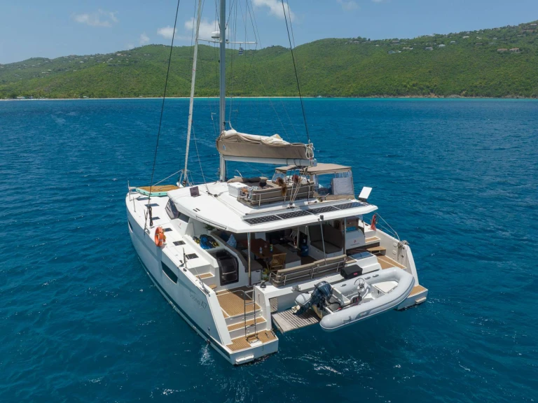 Vermietung Yacht Fountaine Pajot mit Führerschein