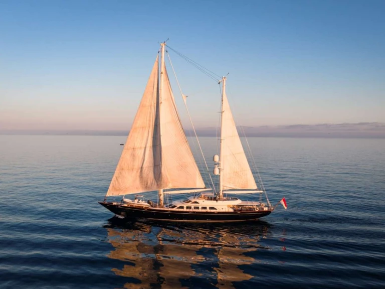 Yacht mit oder ohne Skipper Perini Navi mieten in Neapel