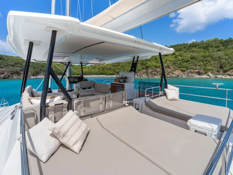 Ein Fountaine Pajot PLUS 10 mieten in Saint Thomas Island