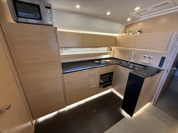 Ein Bavaria Bavaria S45 HT mieten in Komolac