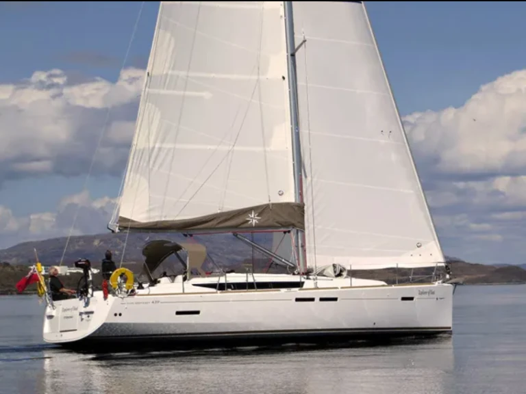 YachtCharter in Oban - Jeanneau Sun Odyssey 439 auf SamBoat