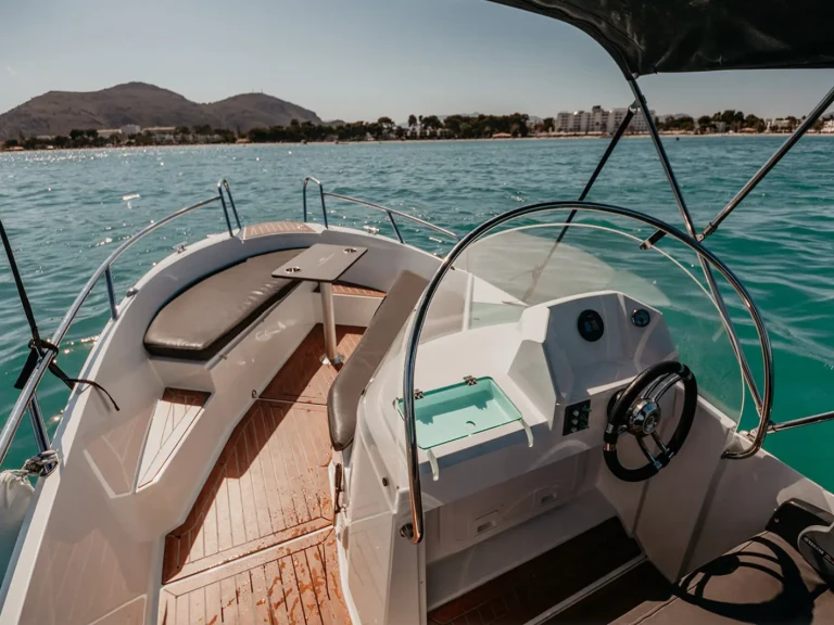 Motorboot mieten in Can Picafort zum besten Preis