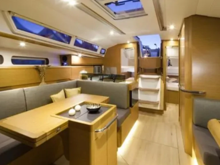 Ein Jeanneau Sun Odyssey 409 mieten in Oban