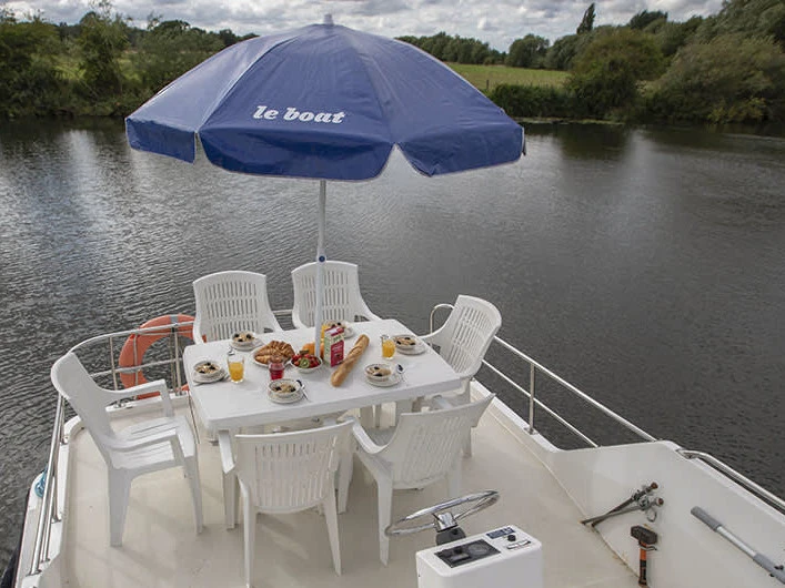 Vermietung Motorboot Le Boat mit Führerschein