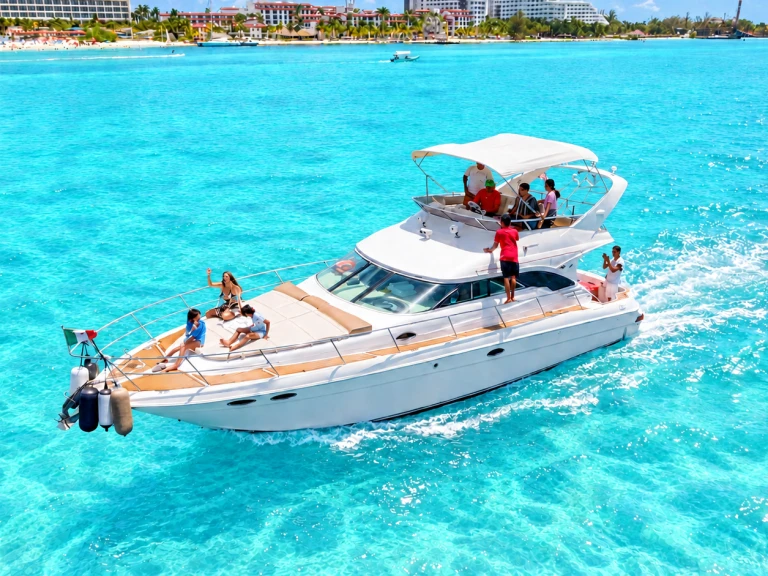 Motorboot mieten in Cancún - Custom Made custom