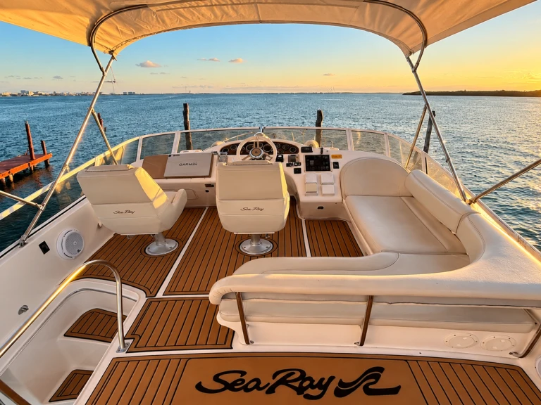 Motorboot mieten in Cancún zum besten Preis