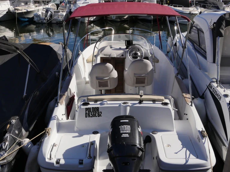 YachtCharter in Mandelieu-la-Napoule - Bénéteau Flyer 650 Open auf SamBoat