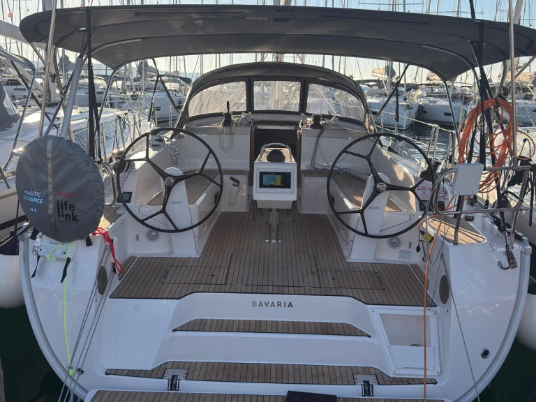 YachtCharter in Biograd na Moru - Bavaria Bavaria Voyager 45 auf SamBoat