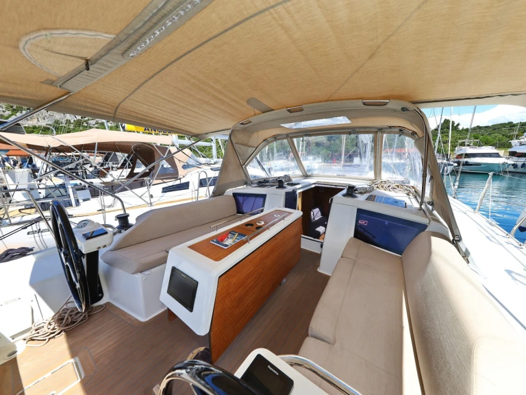 YachtCharter in Biograd na Moru - Dufour Dufour 390 auf SamBoat