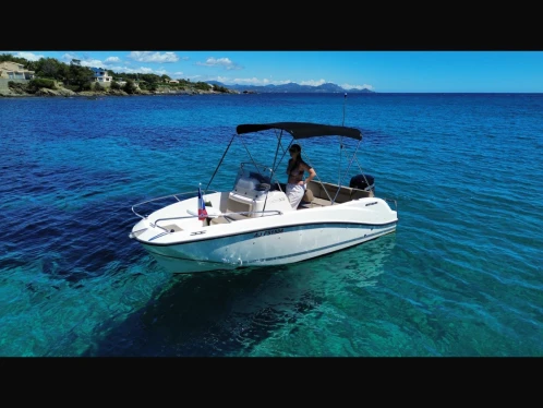 Motorboot mit oder ohne Skipper Quicksilver mieten in Saint-Aygulf