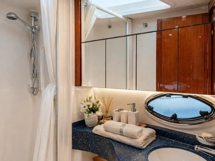 Motorboot mieten in Capri Port zum besten Preis