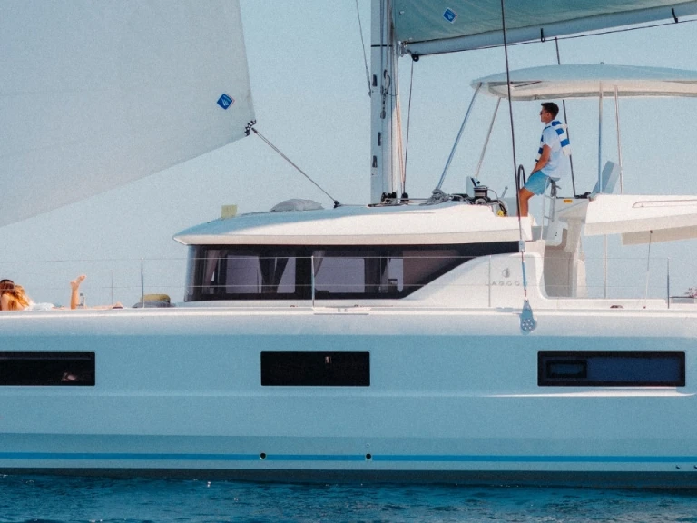 Bootsverleih Lagoon Lagoon 46 Iconic 4 + 2 cab. Eden Island Samboat