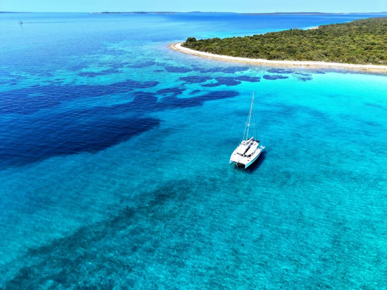 Vermietung Katamaran Leopard Catamarans / Robertson & Caine mit Führerschein