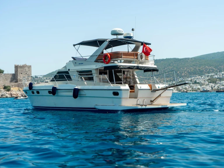 YachtCharter in Bodrum - Fairline Squadron 50 auf SamBoat