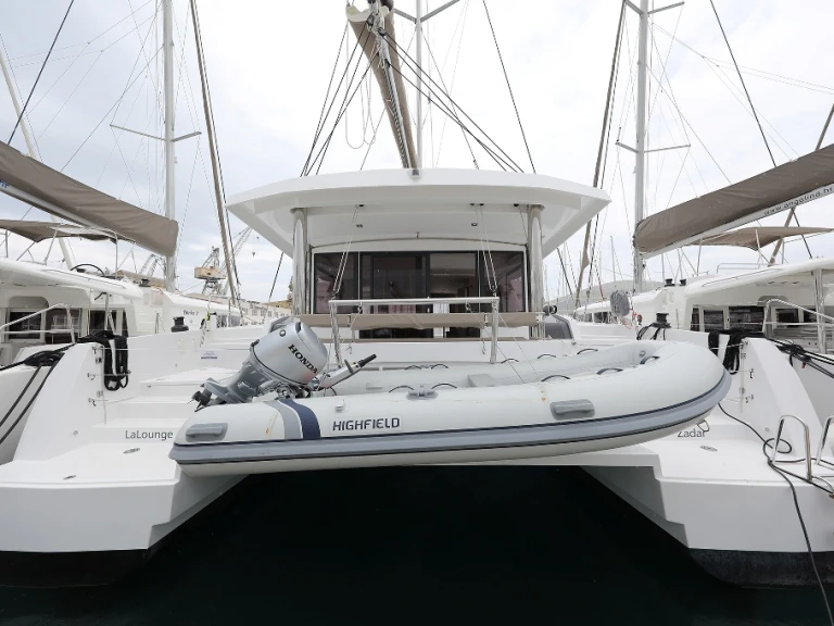 Katamaran mieten in Trogir zum besten Preis