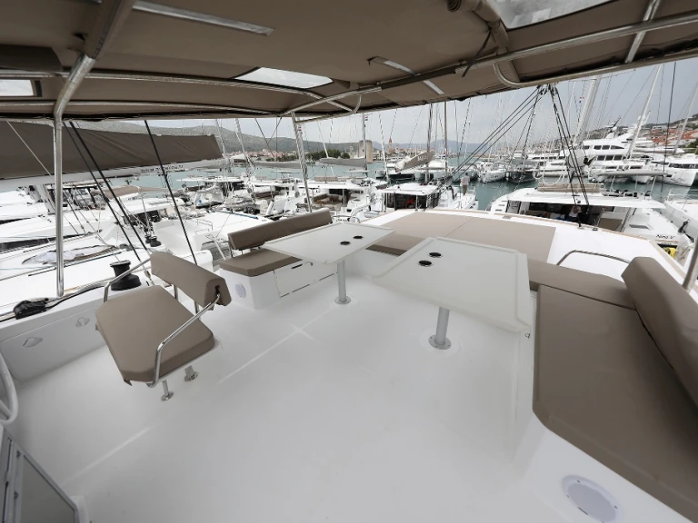 Bali Bali 5.4 mieten Trogir