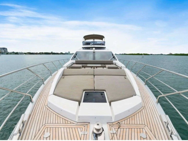 Vermietung Yacht Azimut mit Führerschein