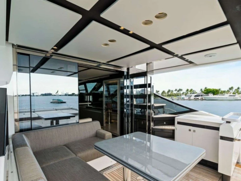 Yacht mieten in Miami zum besten Preis