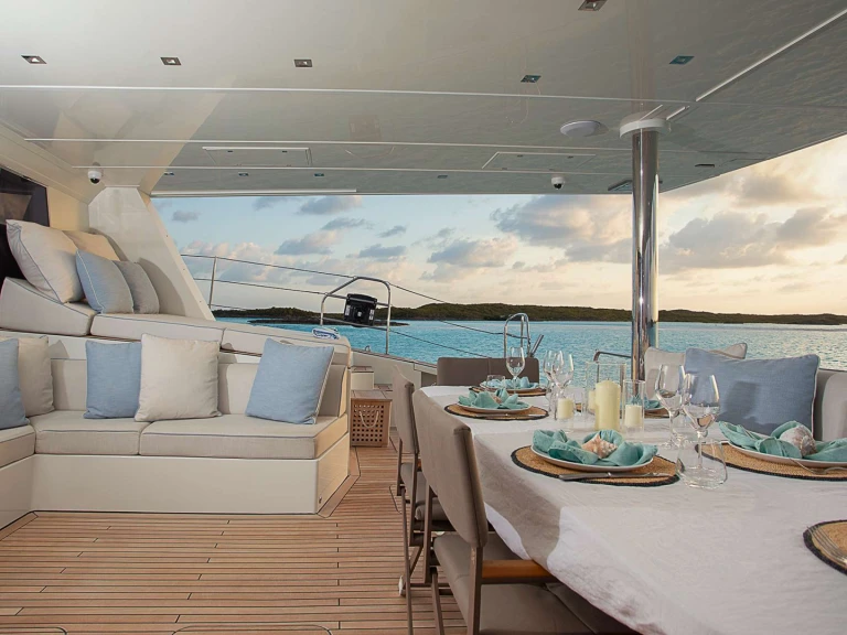 Ein Sunreef INDABLUE mieten in Bahamas