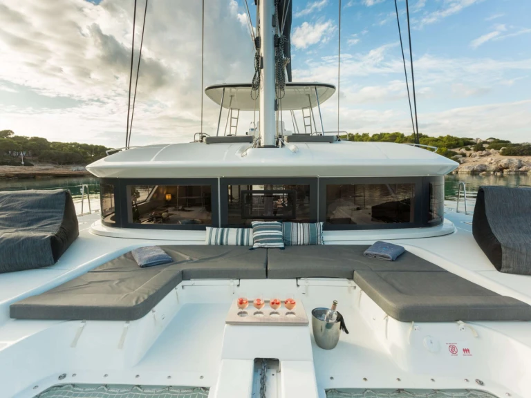 Vermietung Yacht Lagoon mit Führerschein