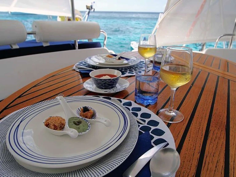 Ein PRIVILEGE ALLIAURA MARINE GROUP ISOLABLUE mieten in Karibik