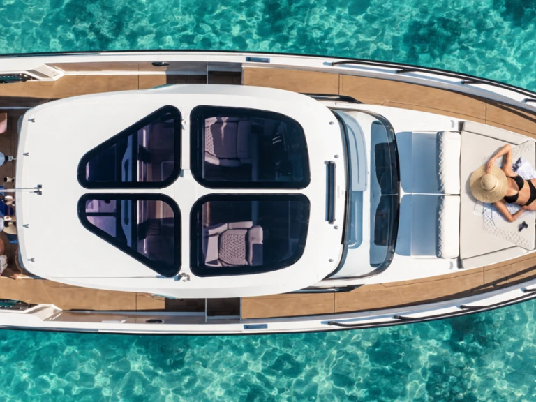 Motorboot mieten in Saint-Laurent-du-Var zum besten Preis