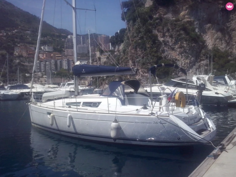 Ein Jeanneau Sun Odyssey 36i mieten in Saint-Mandrier-sur-Mer