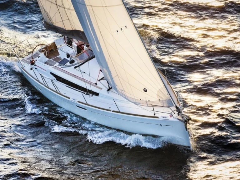 YachtCharter in Marseille - Jeanneau Sun Odyssey 389 (2019)  Jeanneau Sun Odyssey 389 (2019)  auf SamBoat