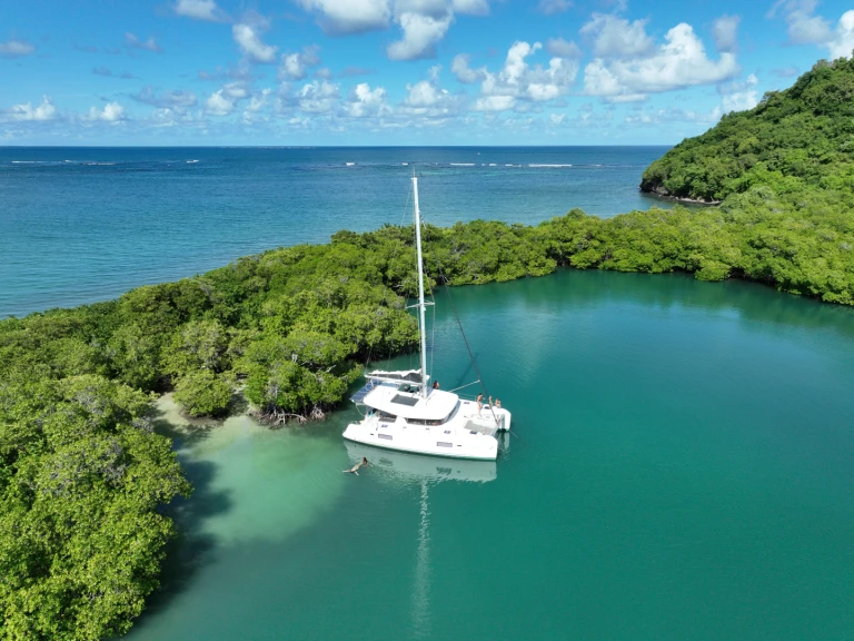 Katamaran mieten in Le Marin - Lagoon Lagoon 42