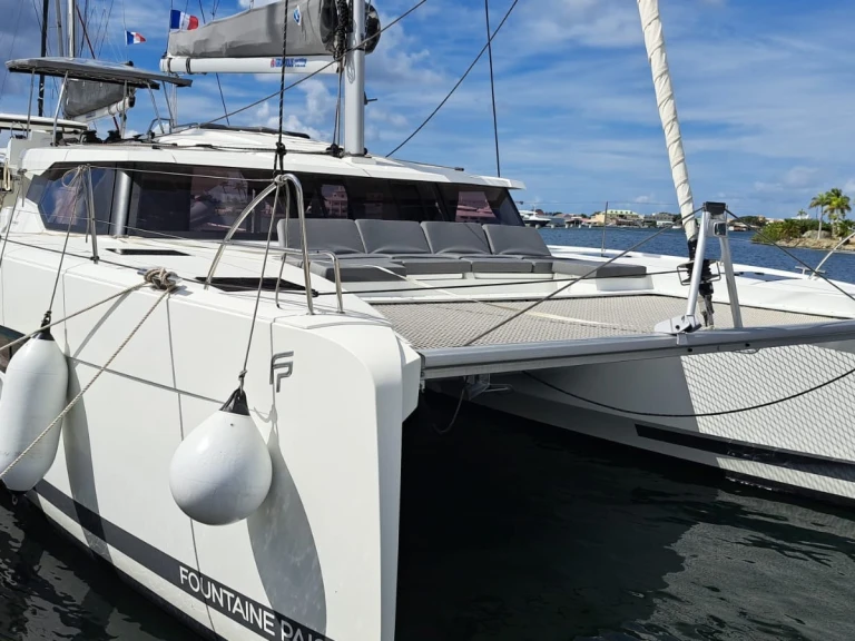 Fountaine Pajot Astréa 42 (6 cab.) mieten Bormes-les-Mimosas