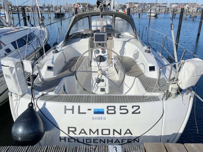 YachtCharter in Heiligenhafen - Bavaria Cruiser 33 auf SamBoat