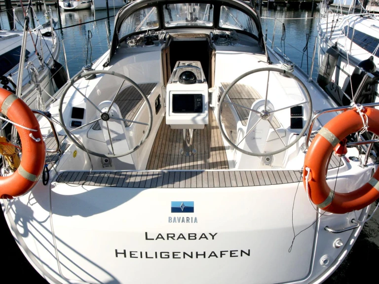 Ein Bavaria Cruiser 34 mieten in Heiligenhafen