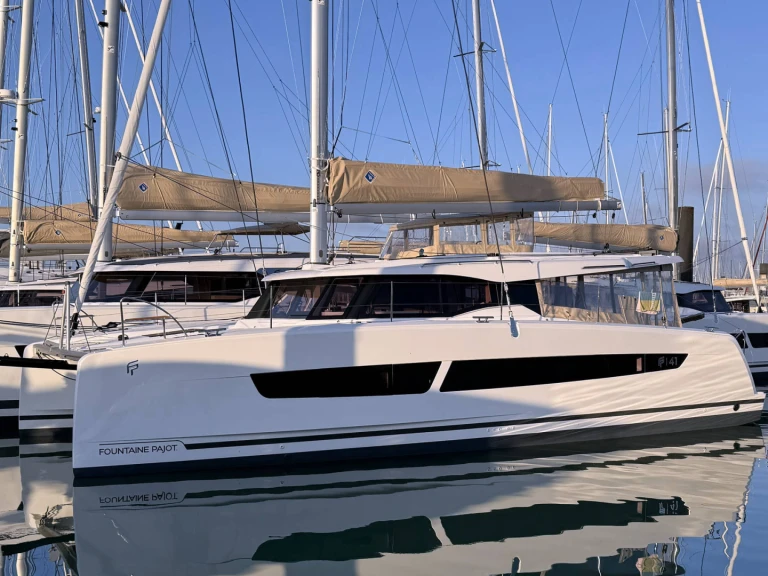 Ein Fountaine Pajot Fountaine Pajot FP 41 Maesto 3  mieten in Can Pastilla