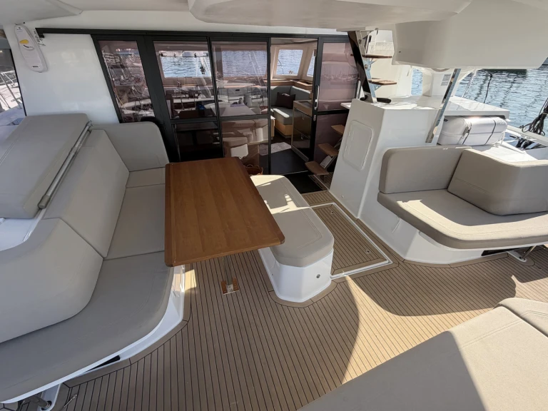 Bootsverleih Fountaine Pajot Fountaine Pajot FP 44 Maestro - 3 cab. Palma de Mallorca Samboat