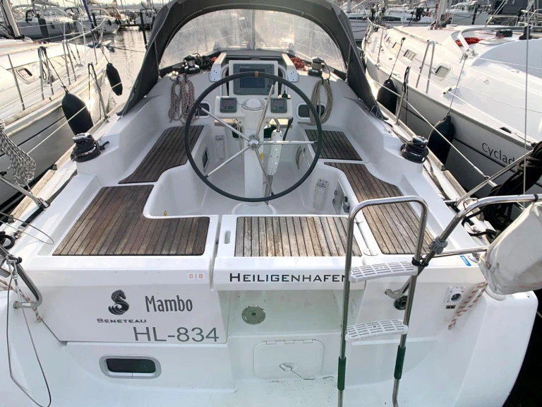 YachtCharter in Heiligenhafen - Bénéteau Oceanis 31 auf SamBoat