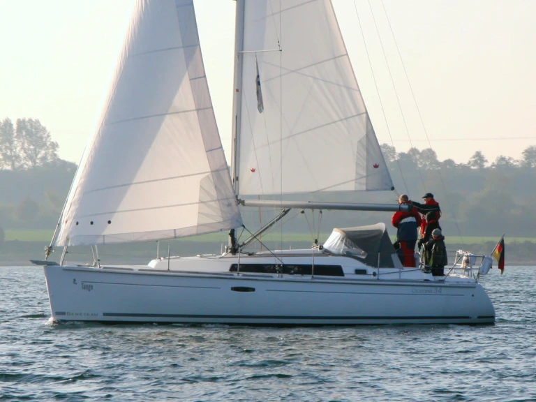 Vermietung Segelboot Bénéteau mit Führerschein
