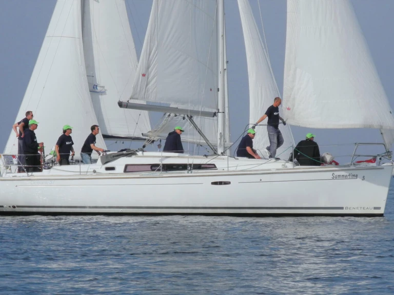 Bénéteau Oceanis 37 mieten Heiligenhafen