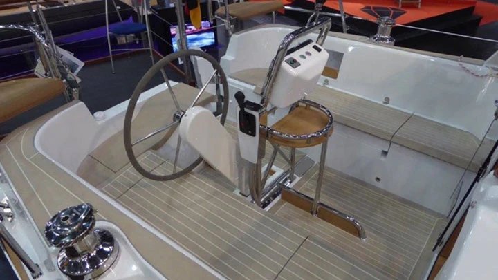 Boot mieten Heiligenhafen günstig Sirius 35 DS