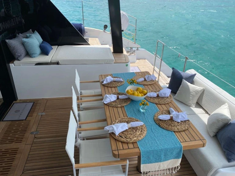 Vermietung Yacht Sunreef mit Führerschein
