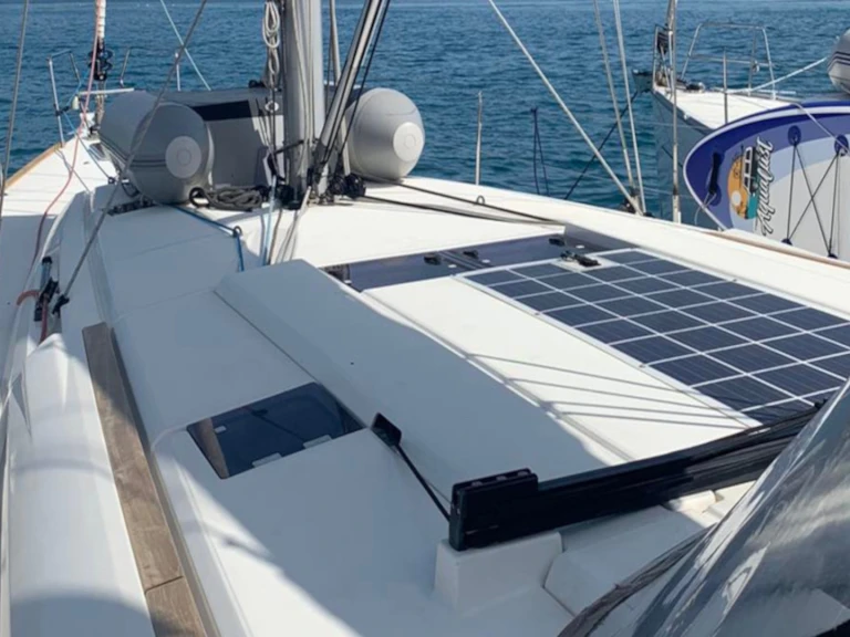 Ein Jeanneau Sun Odyssey 519 (AC, Gen) mieten in Plataniás
