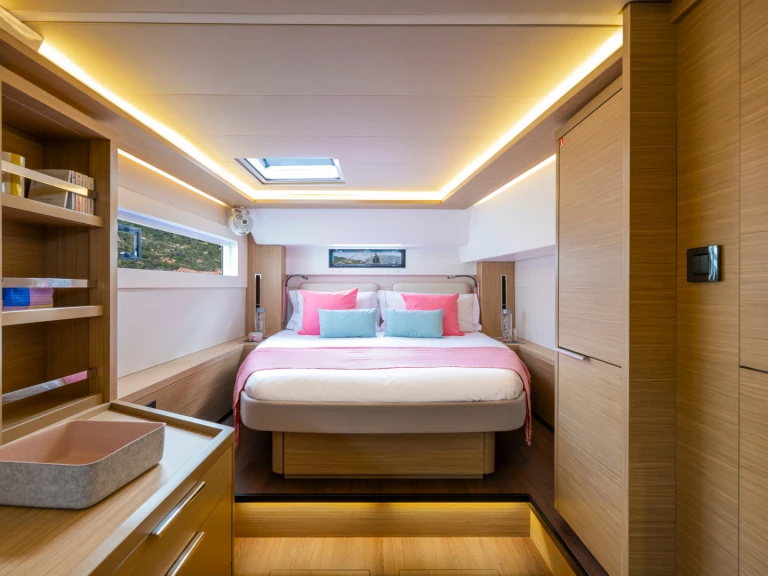 Boot mieten Plataniás günstig Lagoon 46 Owner's Version (LUXURY Equipped, SKIPPERED only)